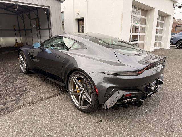 New 2026 Aston Martin V8 Vantage Coupe image 4