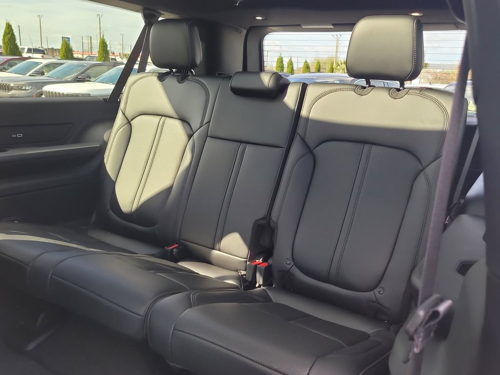 New 2026 Jeep Grand Wagoneer L 4WD w/ Premium Group I image 14