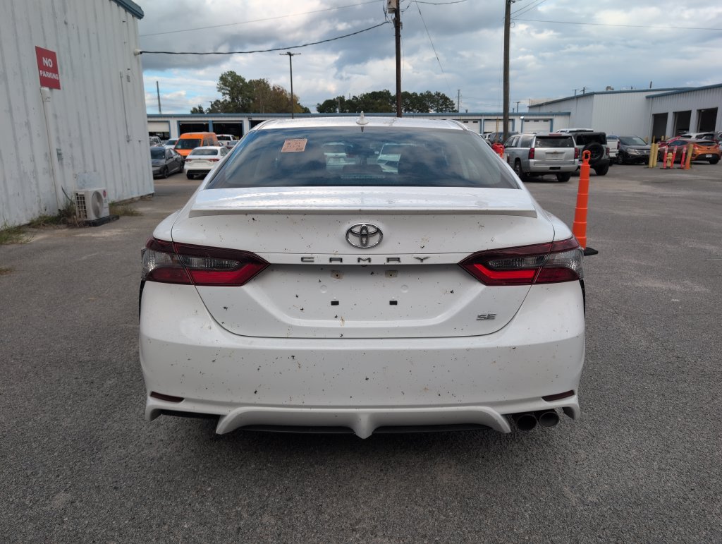 Used 2023 Toyota Camry SE FWD image 7