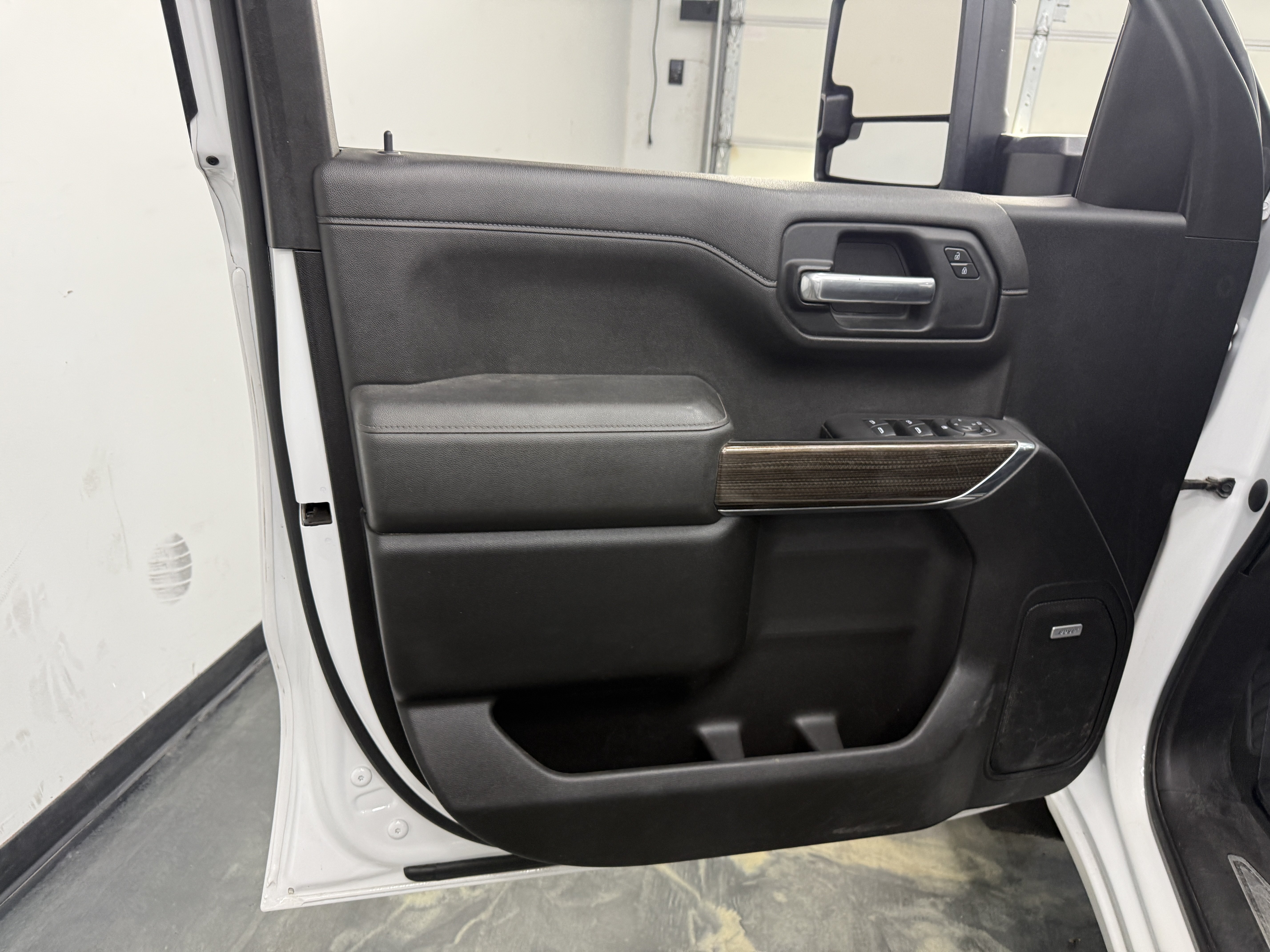 Used 2021 Chevrolet Silverado 1500 RST w/ True North Edition Plus AWD/4WD image 9