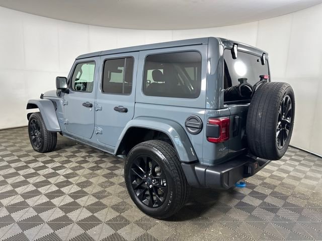 Used 2024 Jeep Wrangler Unlimited Sahara w/ Technology Group image 5
