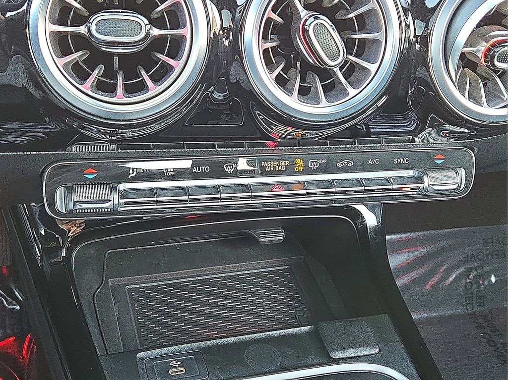 Used 2025 Mercedes-Benz CLA 250 image 29