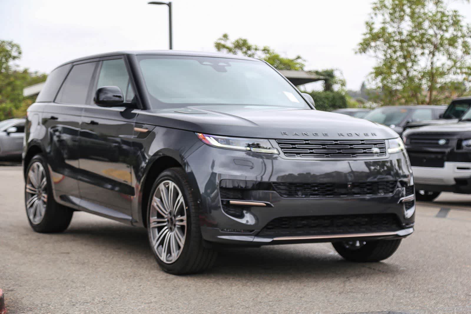 New 2026 Land Rover Range Rover Sport Dynamic SE AWD/4WD image 3