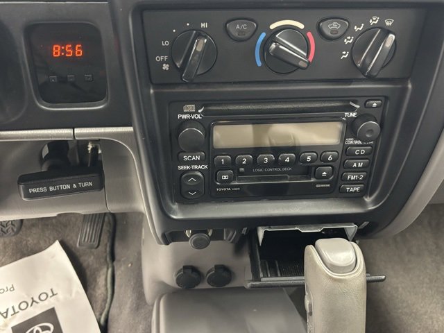 Used 2002 Toyota Tacoma 2WD Xtracab image 18
