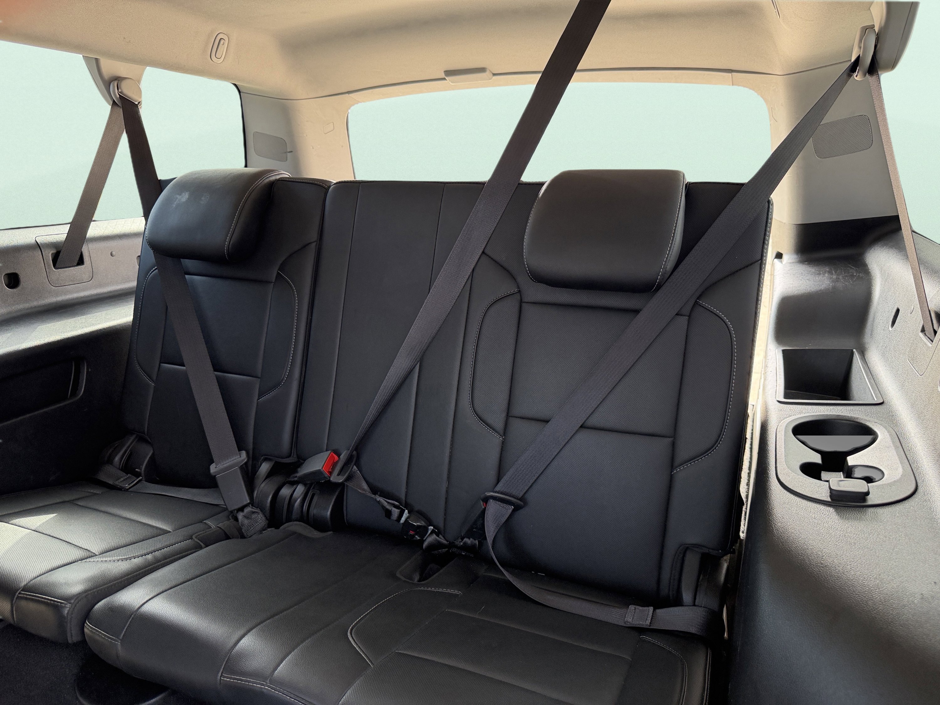 Used 2020 Chevrolet Suburban Premier image 22