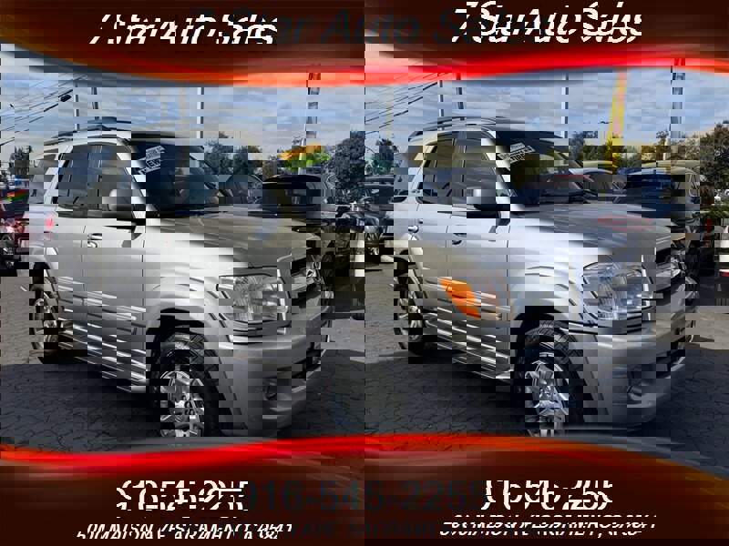 Used 2005 Toyota Sequoia SR5 image 1