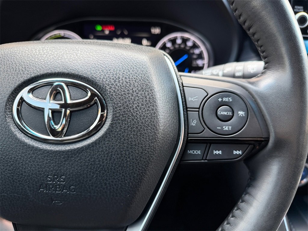 Used 2021 Toyota Venza XLE image 24