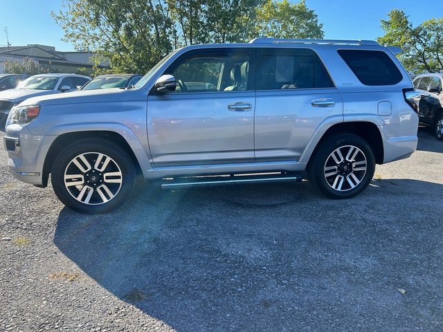 Used 2017 Toyota 4Runner SR5 image 2