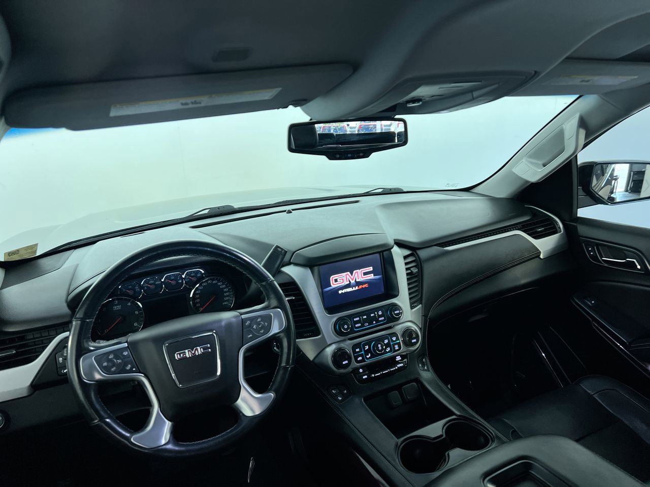 Used 2019 GMC Yukon SLT w/ Graphite Edition RWD image 28