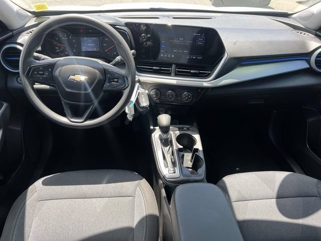 Certified 2024 Chevrolet Trax LS w/ LS Convenience Package FWD image 12