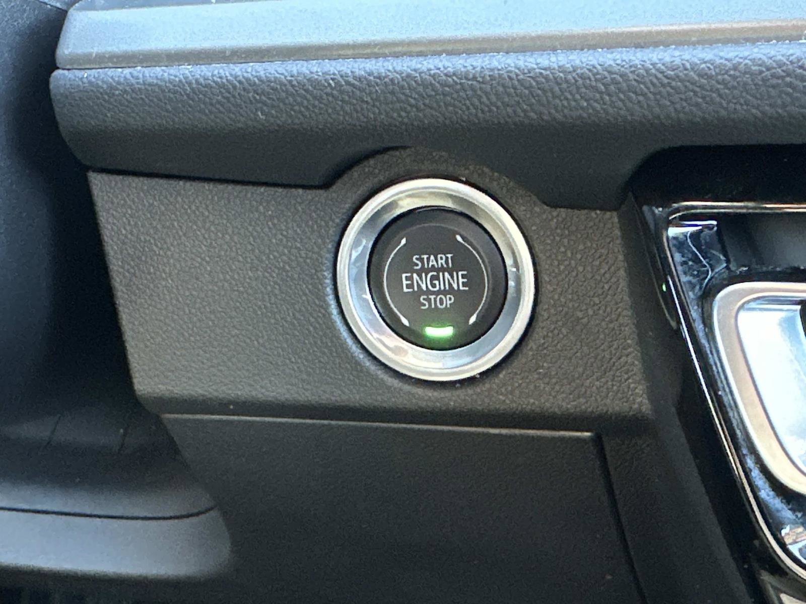 Certified 2024 Chevrolet Traverse LT image 29