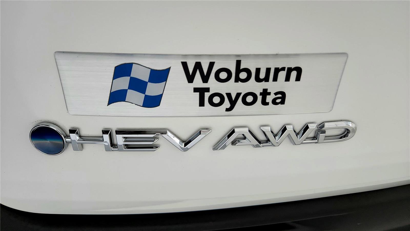 Used 2025 Toyota Sienna LE AWD/4WD image 13