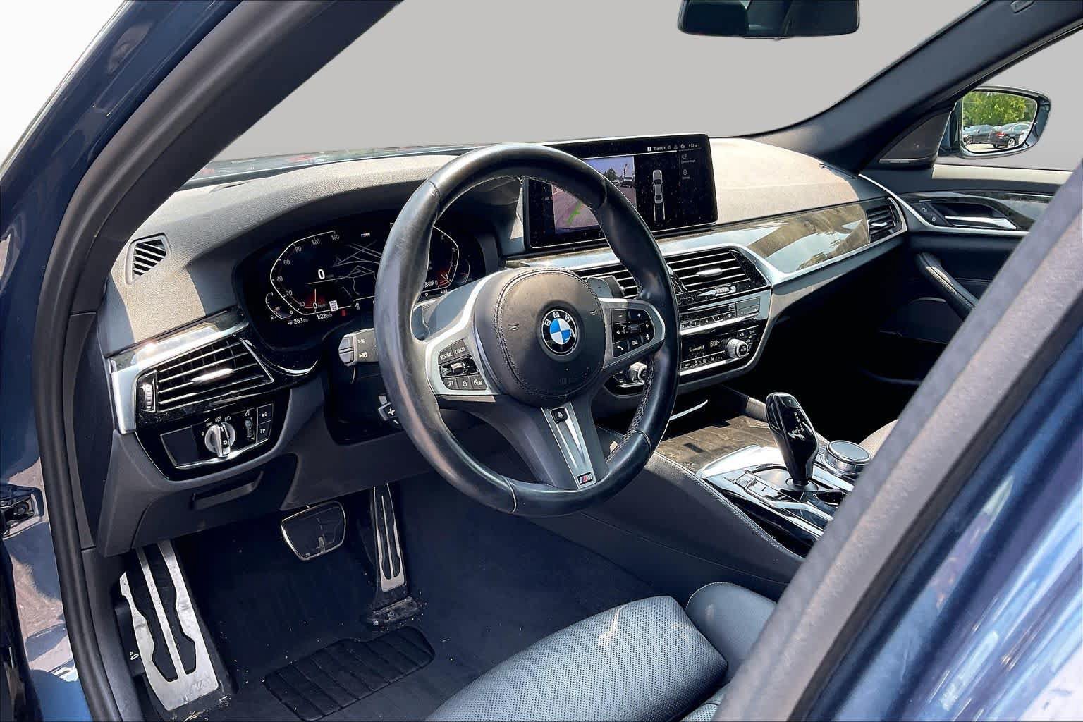 Used 2023 BMW 530i xDrive w/ M Sport Package AWD/4WD image 17