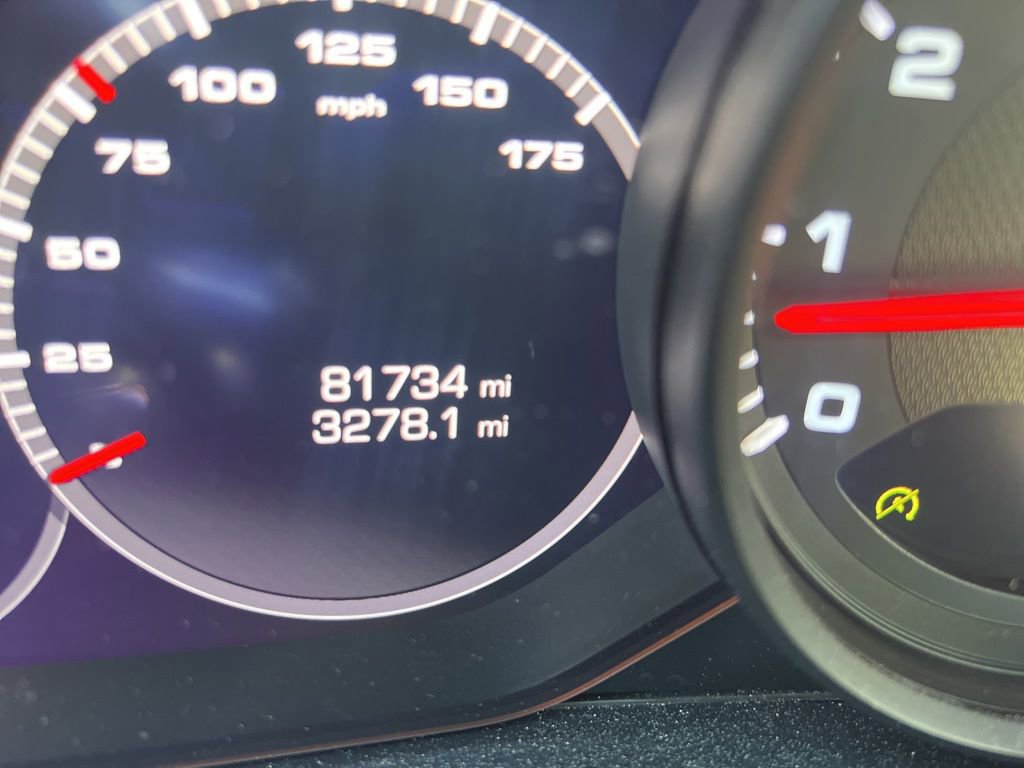 Used 2021 Porsche Cayenne AWD/4WD image 33