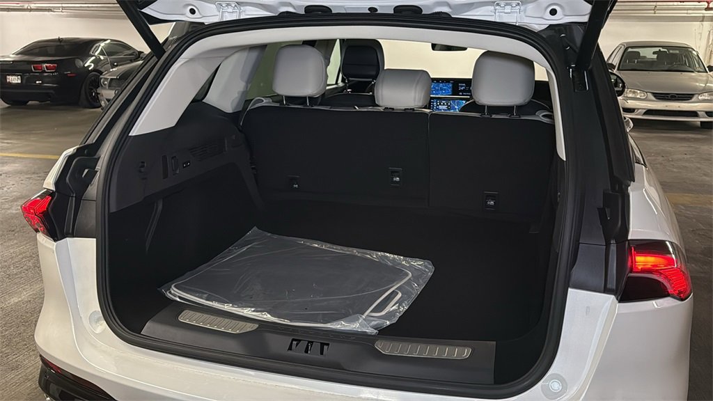 New 2026 Lincoln Nautilus Premier w/ Equipment Group 102A image 14