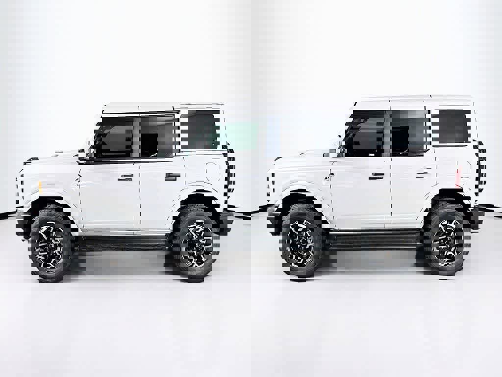 New 2026 Ford Bronco Outer Banks AWD/4WD image 3