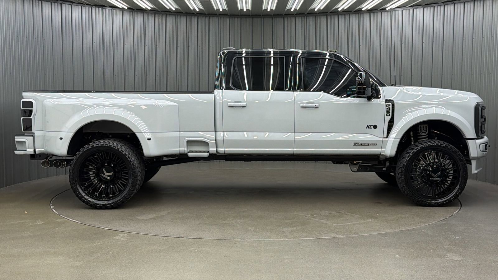 Used 2026 Ford F450 Platinum w/ Platinum Plus Package AWD/4WD image 6