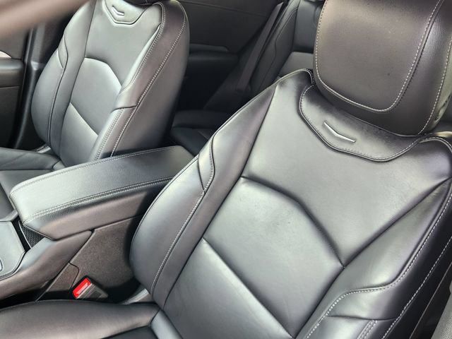 Used 2025 Cadillac XT4 Premium Luxury FWD image 24