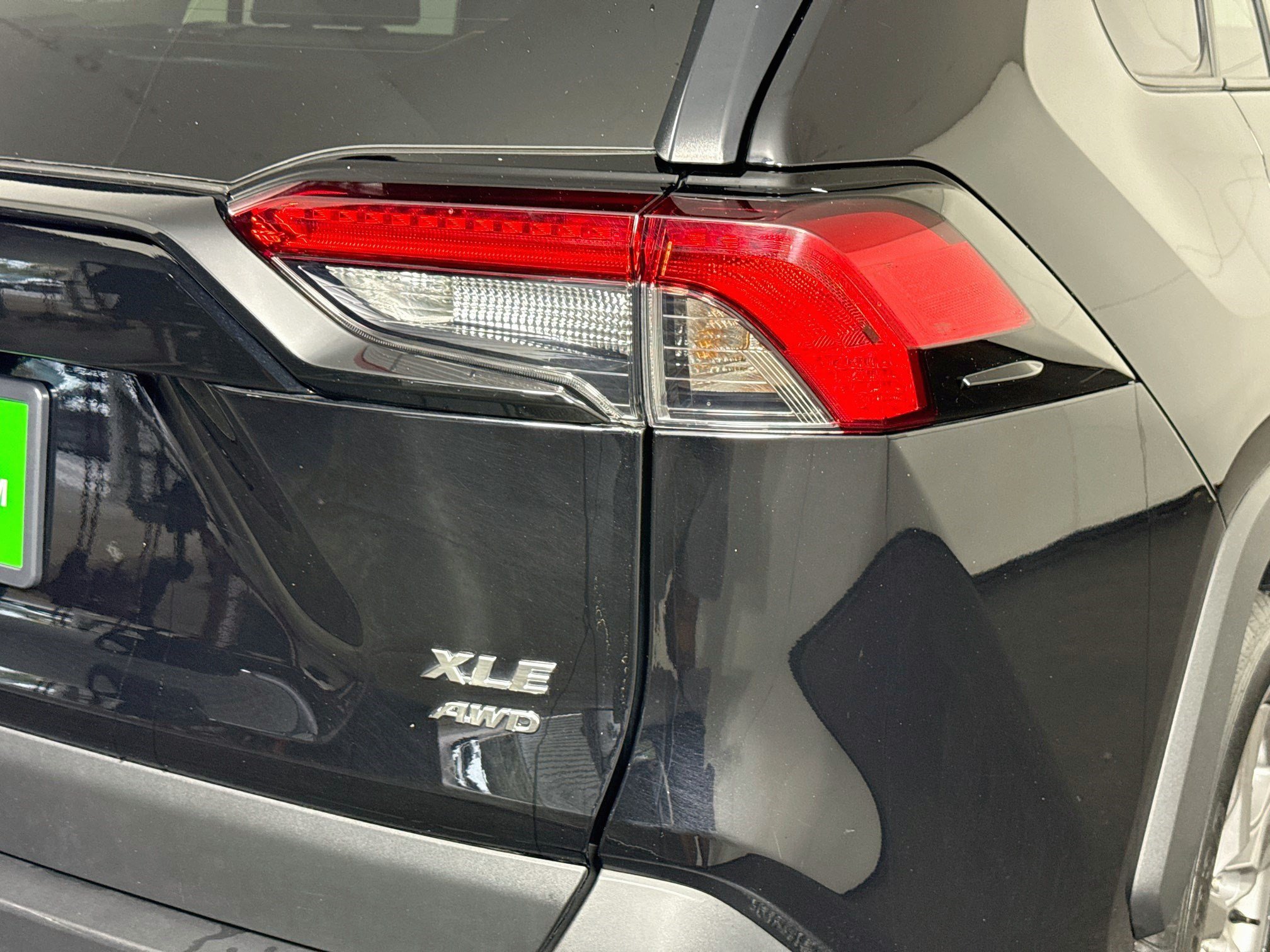 Used 2025 Toyota RAV4 XLE AWD/4WD image 34