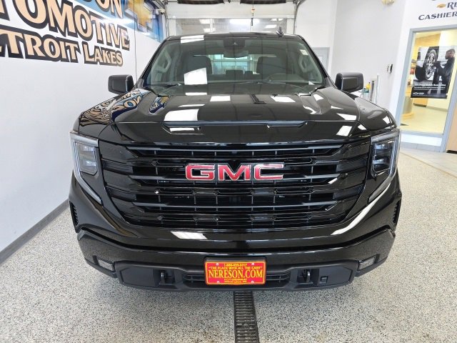Used 2024 GMC Sierra 1500 Elevation image 2
