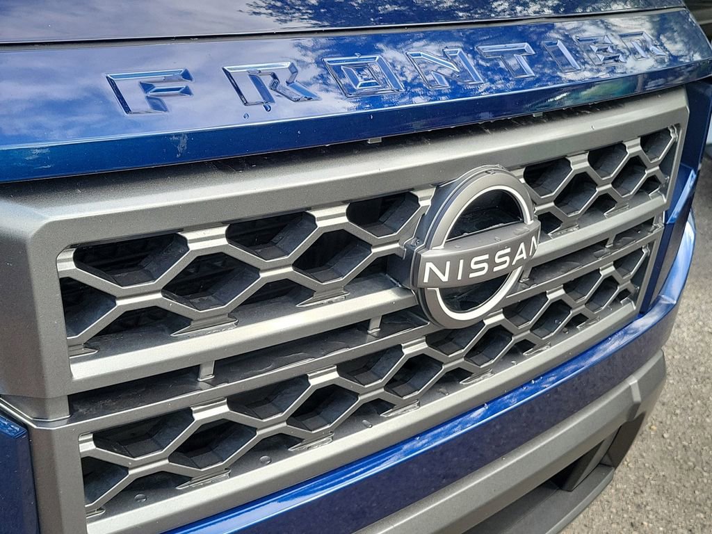 Used 2023 Nissan Frontier SV RWD image 5