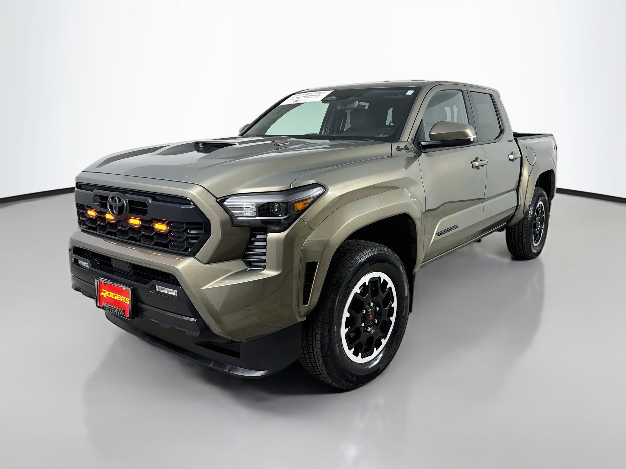 Certified 2024 Toyota Tacoma TRD Sport w/ TRD Sport Upgrade Package AWD/4WD image 3