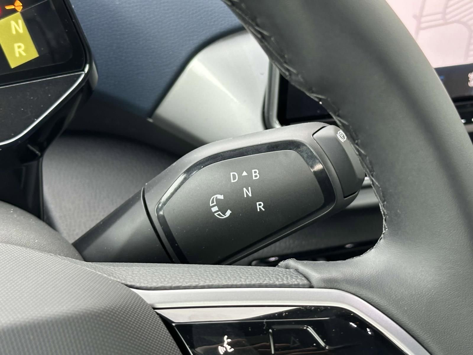 New 2025 Volkswagen ID.4 Pro S Plus image 12