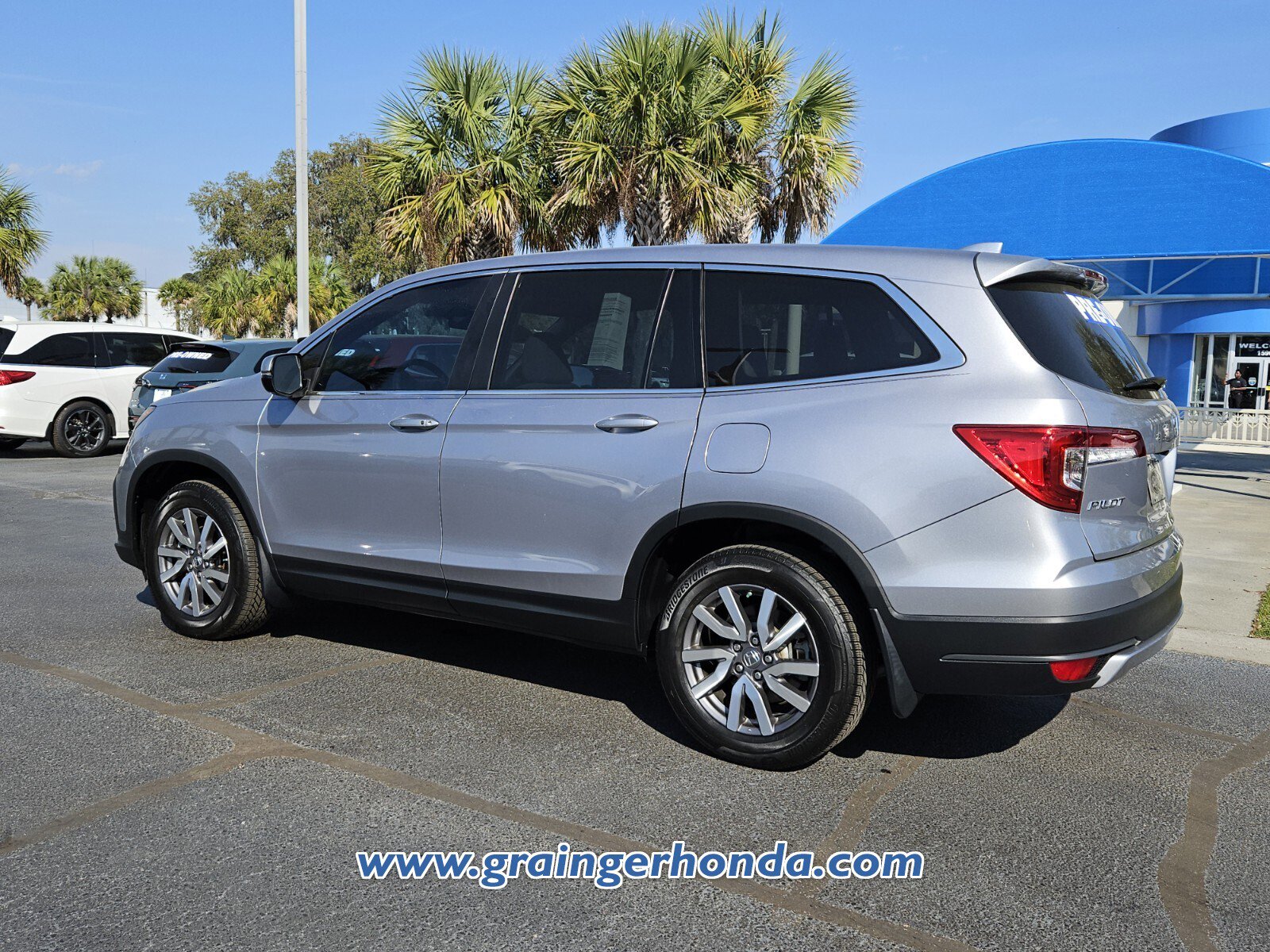 Used 2021 Honda Pilot EX image 3
