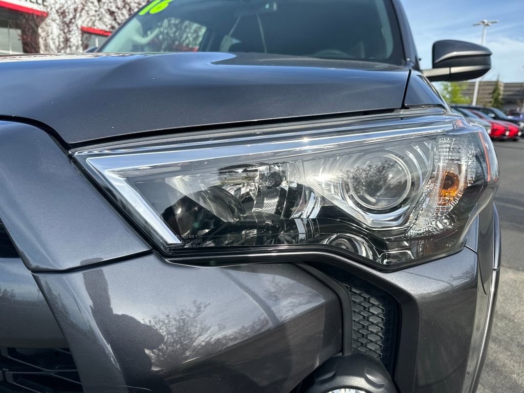 Used 2016 Toyota 4Runner SR5 image 9