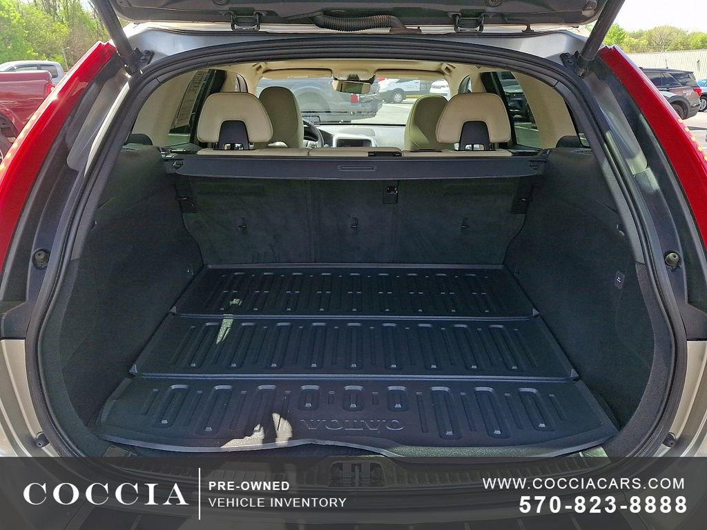 Used 2016 Volvo XC60 T6 Platinum w/ Climate Package AWD/4WD image 28