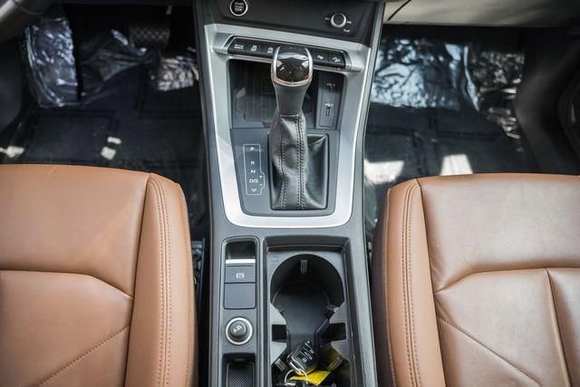 Used 2021 Audi Q3 2.0T Premium Plus w/ Premium Plus Package image 32