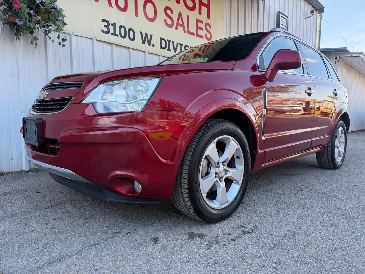 Used 2014 Chevrolet Captiva Sport LT w/ Convenience Package FWD image 2