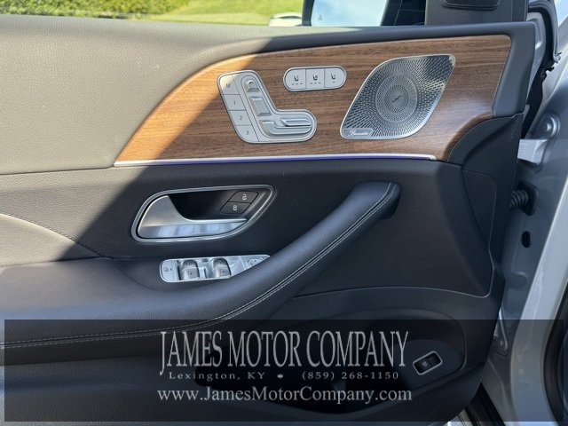 Certified 2025 Mercedes-Benz GLS 450 4MATIC image 9