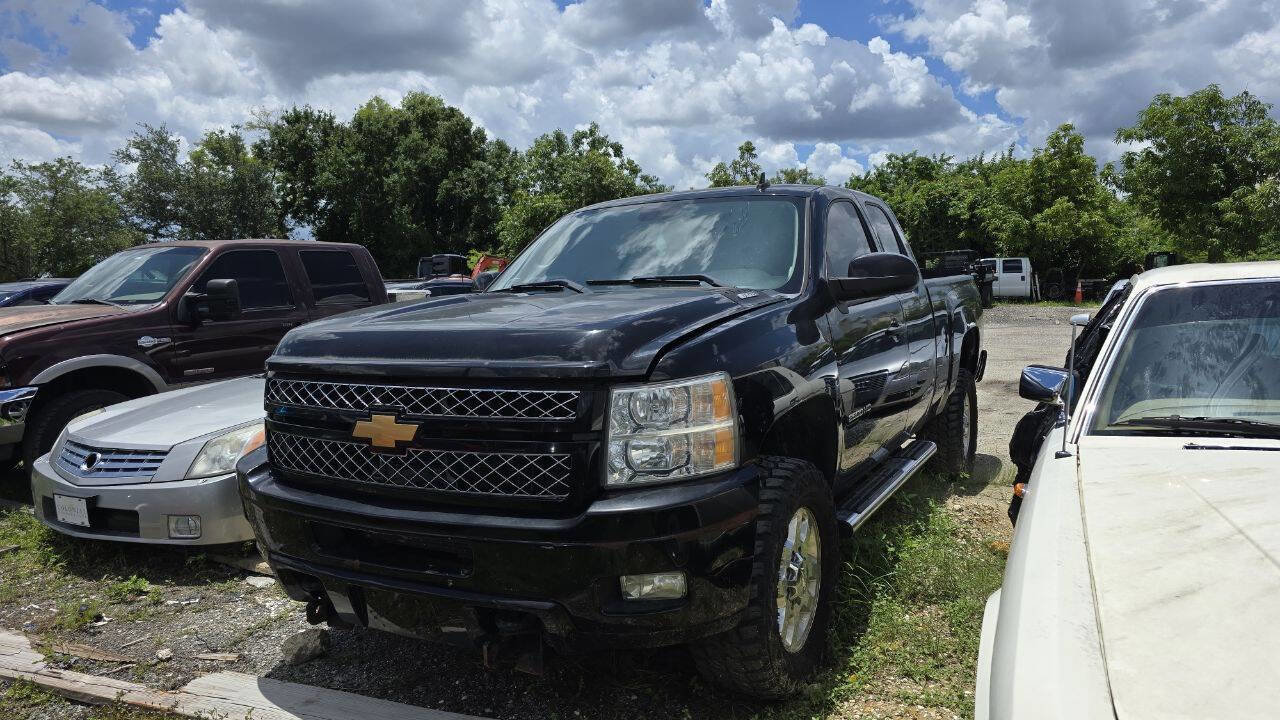 Used 2013 Chevrolet Silverado 2500 LT w/ Z71 Appearance Package image 2