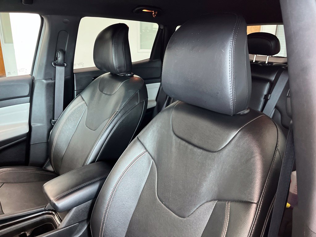 Used 2023 Jeep Compass Limited AWD/4WD image 10