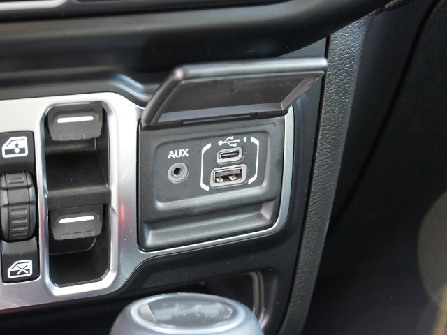 Certified 2021 Jeep Wrangler Unlimited Sport AWD/4WD image 38