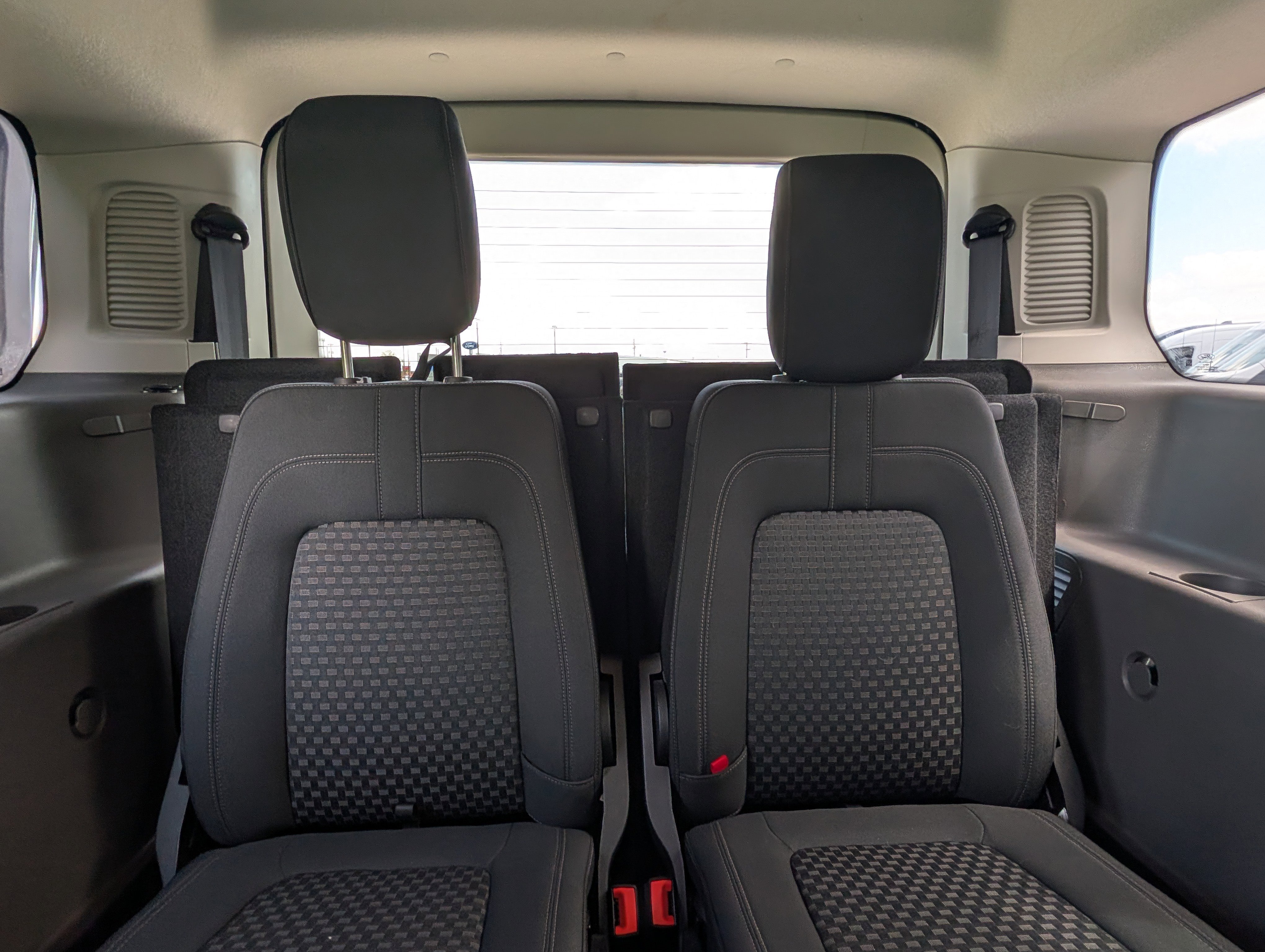 Used 2019 Ford Transit Connect XLT image 26