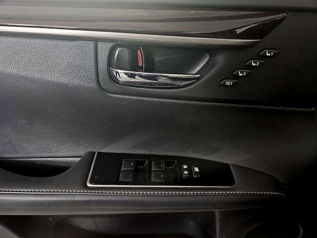 Used 2017 Lexus ES 300h image 12
