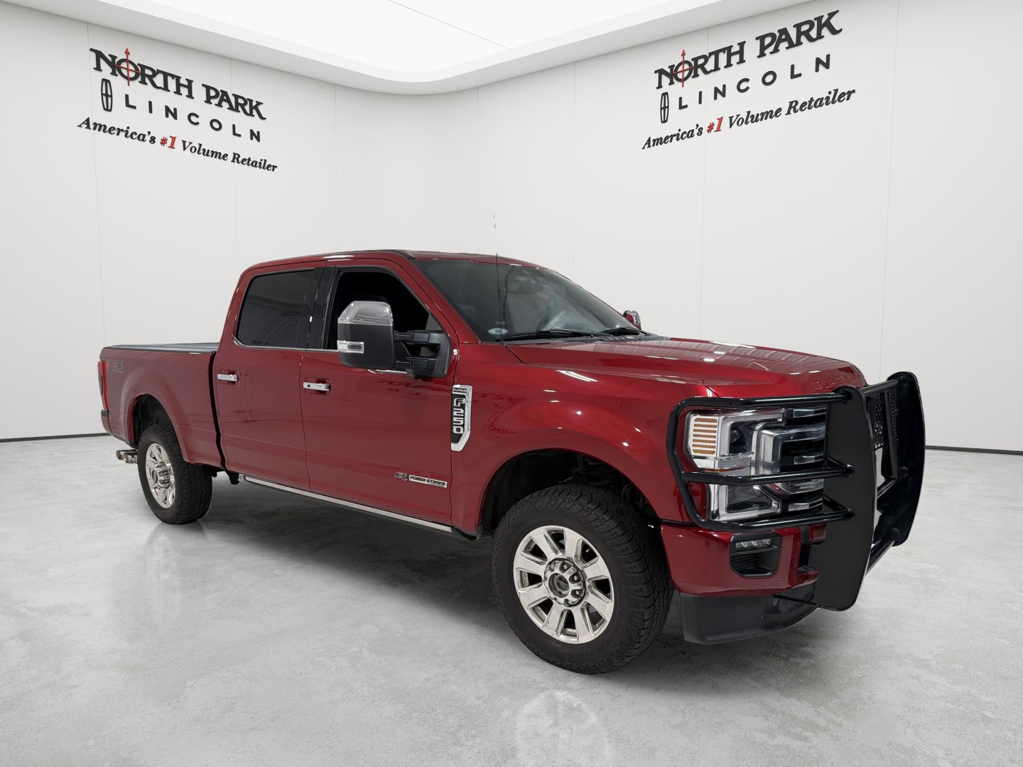 Used 2020 Ford F250 Platinum w/ FX4 Off-Road Package AWD/4WD image 7
