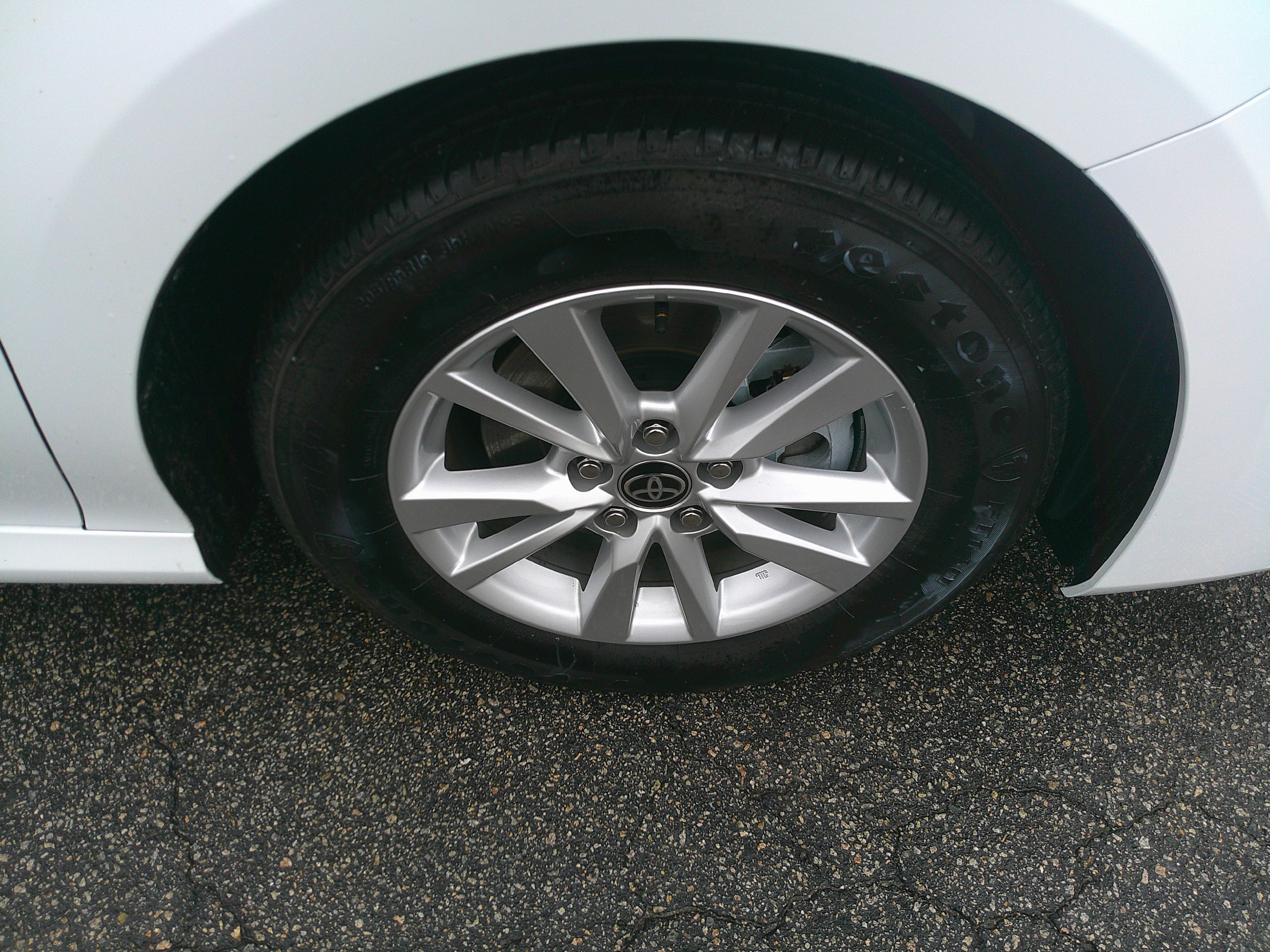 Used 2025 Toyota Camry LE image 15