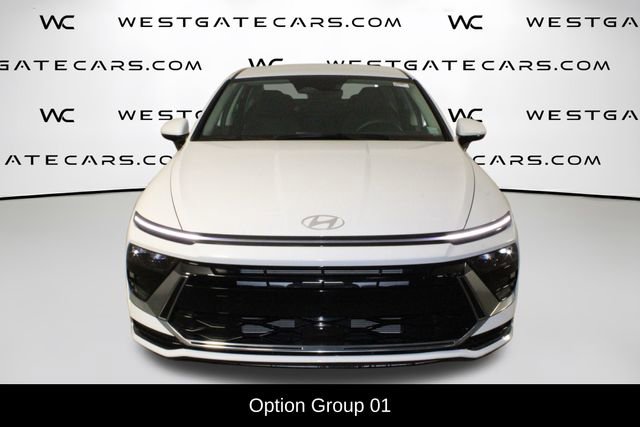 Used 2025 Hyundai Sonata SEL FWD image 2
