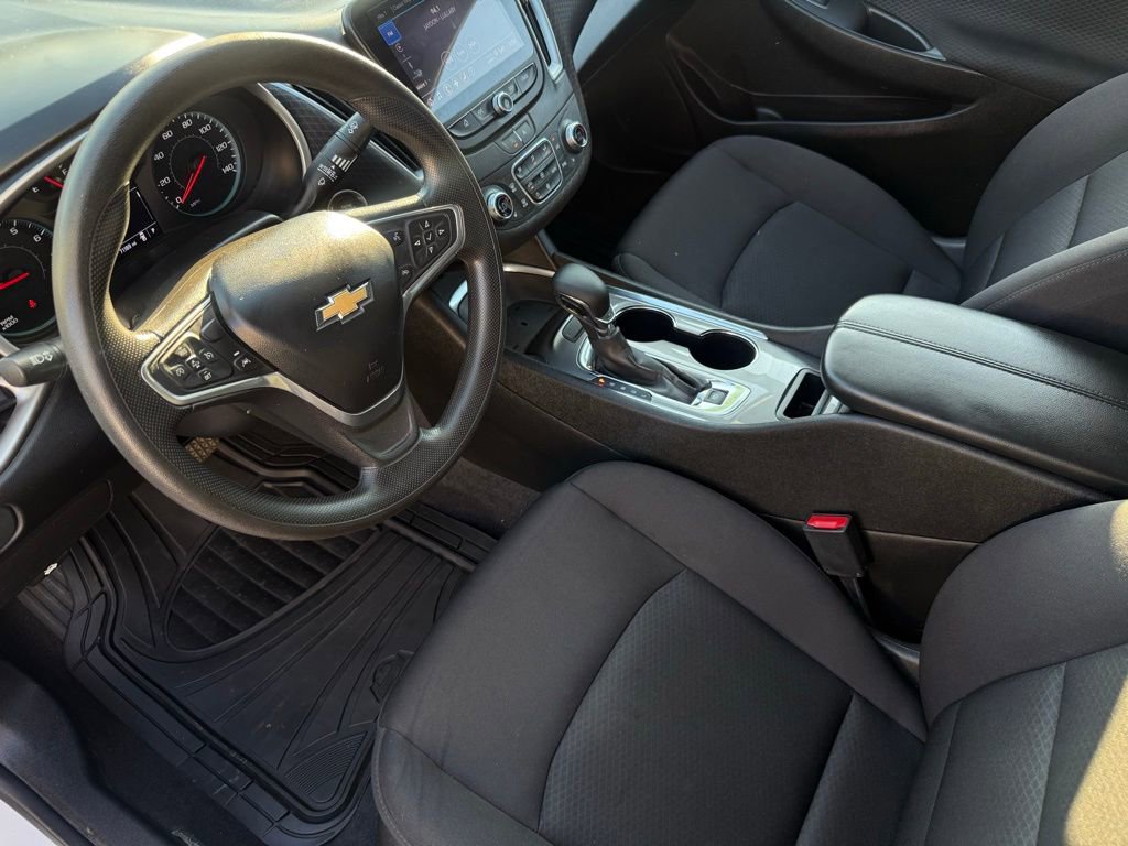 Used 2023 Chevrolet Malibu LT image 17