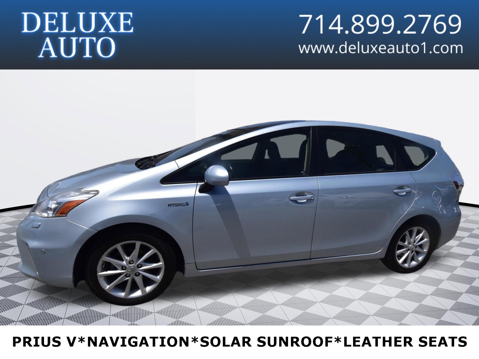 Used 2014 Toyota Prius V Five FWD image 1