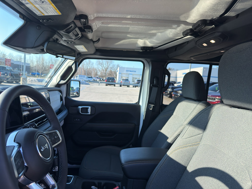 Used 2025 Jeep Wrangler Sahara w/ Safety Group image 26
