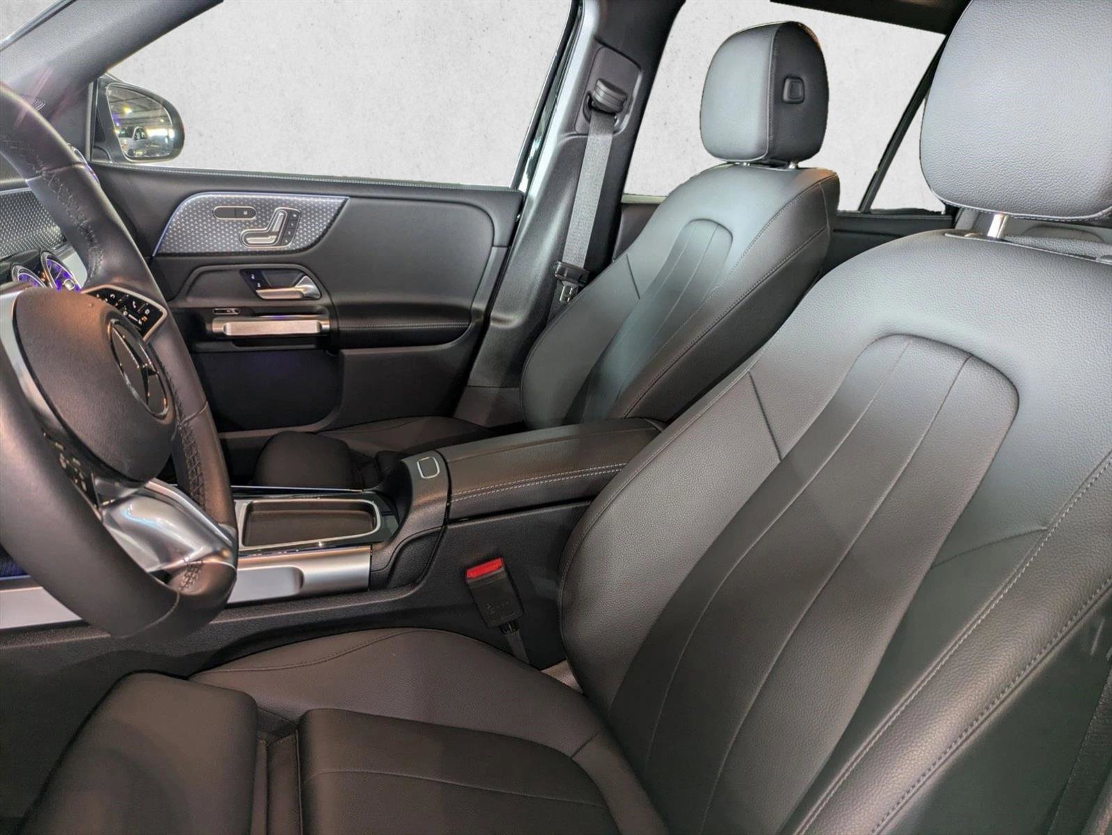 Certified 2025 Mercedes-Benz GLB 250 image 16