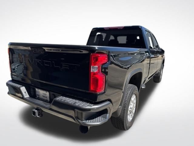 Used 2024 Chevrolet Silverado 2500 LTZ AWD/4WD image 3