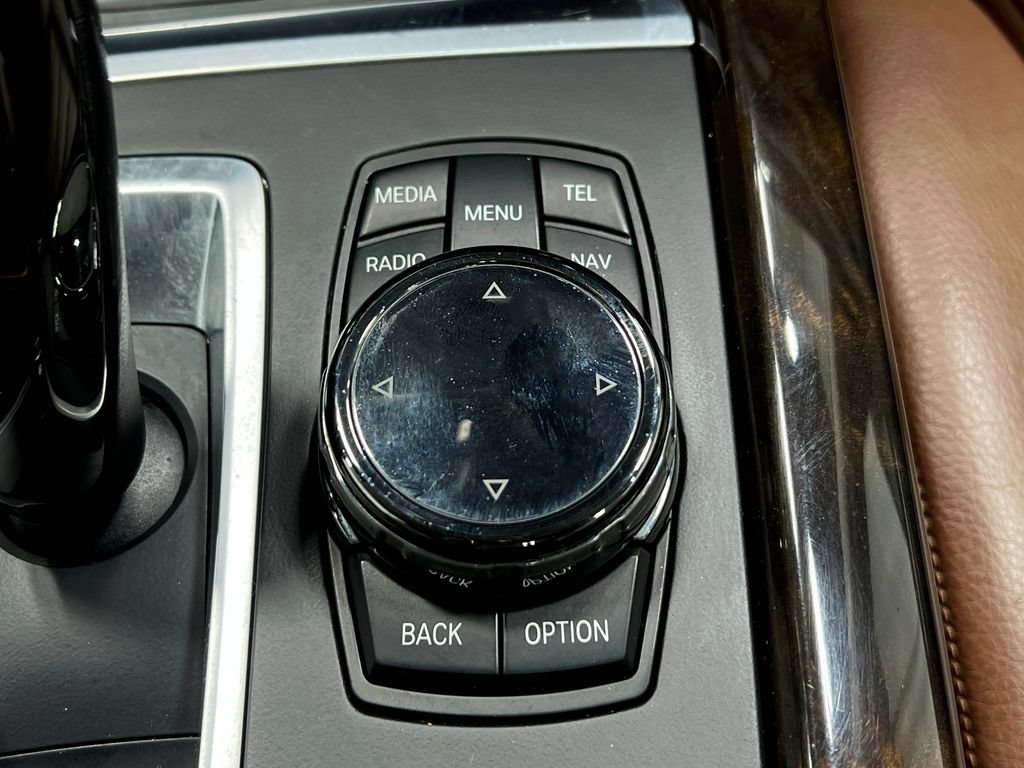 Used 2015 BMW X5 xDrive50i AWD/4WD image 27