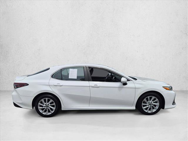 Used 2021 Toyota Camry LE w/ Convenience Package FWD image 4