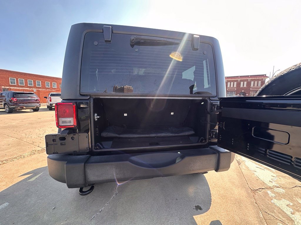 Used 2016 Jeep Wrangler Sport AWD/4WD image 6