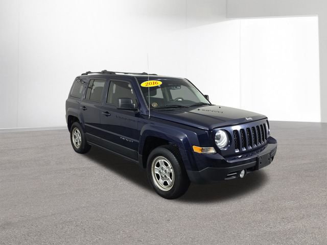 Used 2016 Jeep Patriot Sport w/ Power Value Group image 12